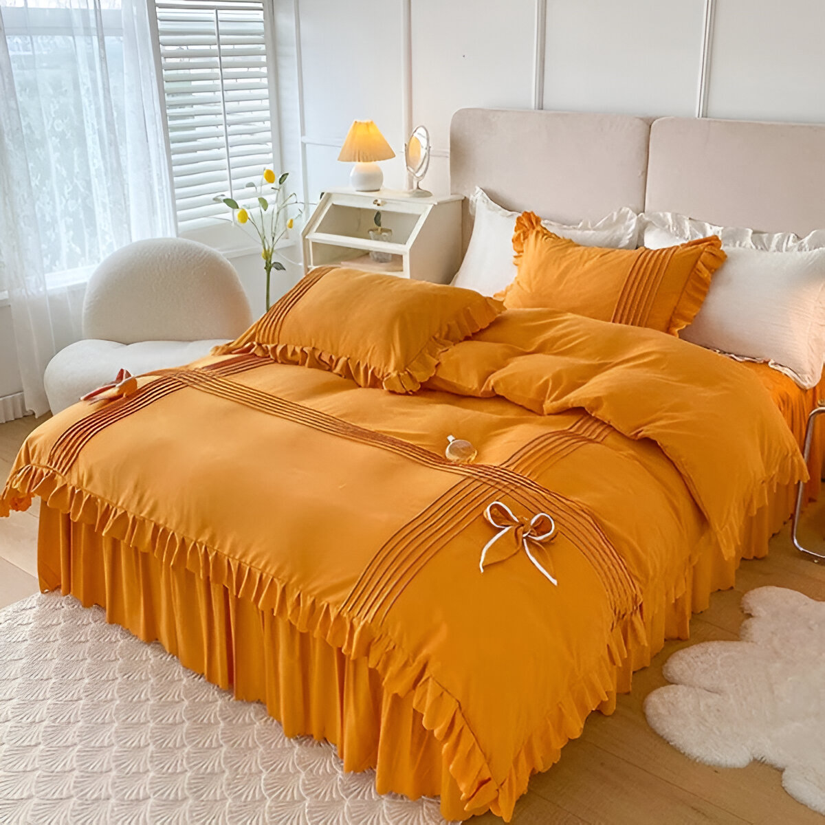 Duvet Set with Pleats and Ruffle
