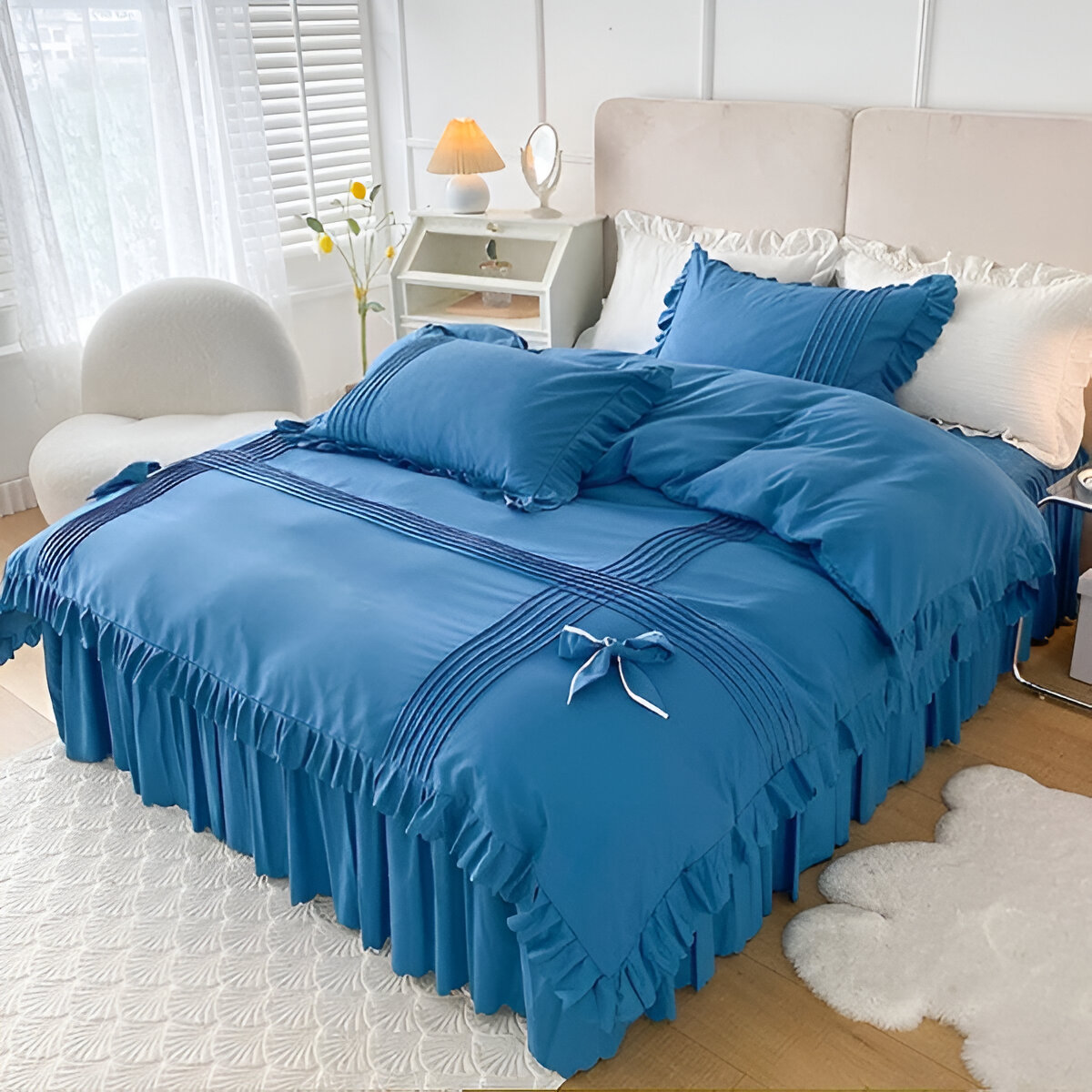 Duvet Set with Pleats and Ruffle